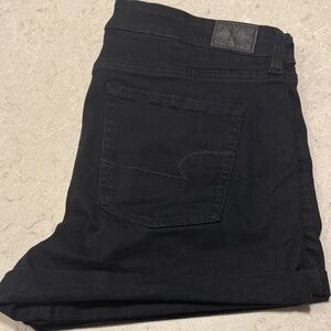BLACK AMERICAN EAGLE DENIM SHORTS
